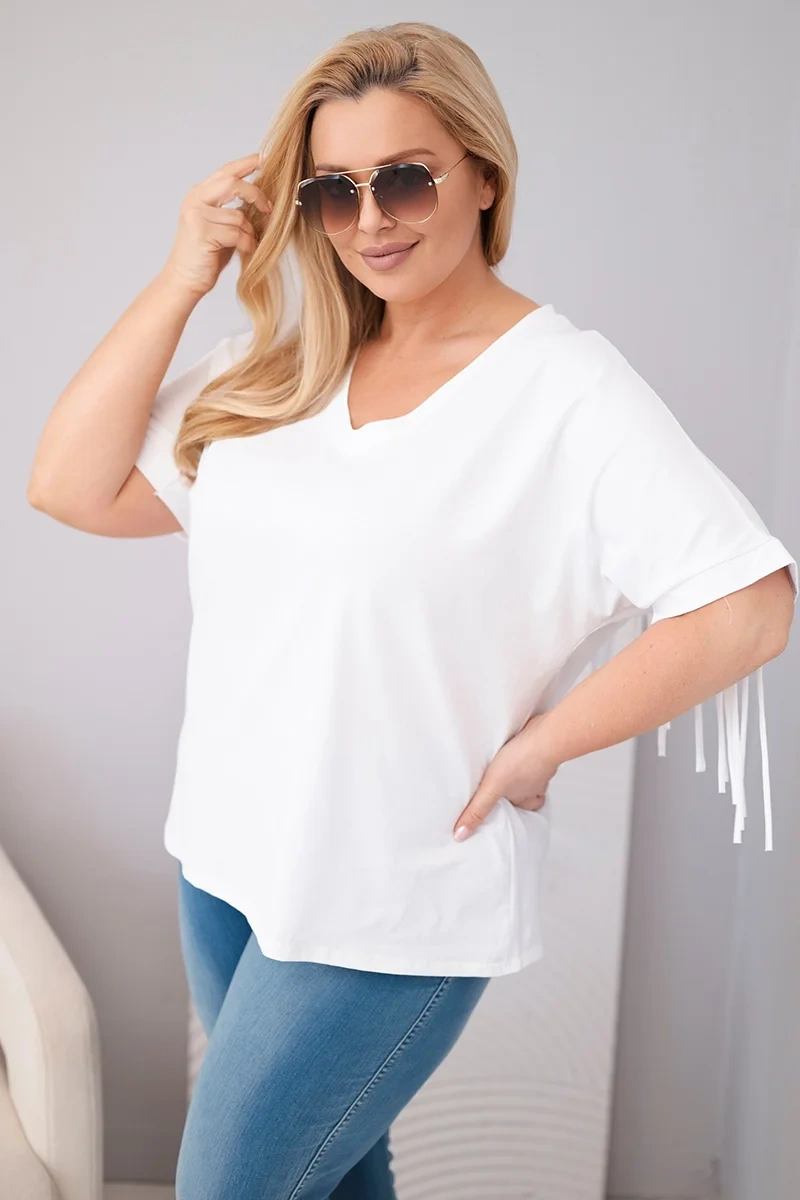 Bluzka damska bawełniana Plus Size z dekoltem V i frędzlami na plecach biała - obrazek 2