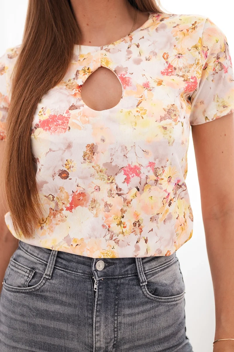 Bluzka damska wiskozowa prążkowana z kwiatowym nadrukiem żółta - obrazek 4