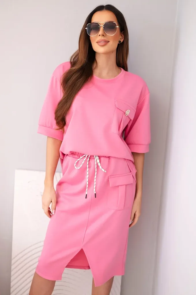 Komplet damski masełkowy z bluzką i spódnicą midi różowy