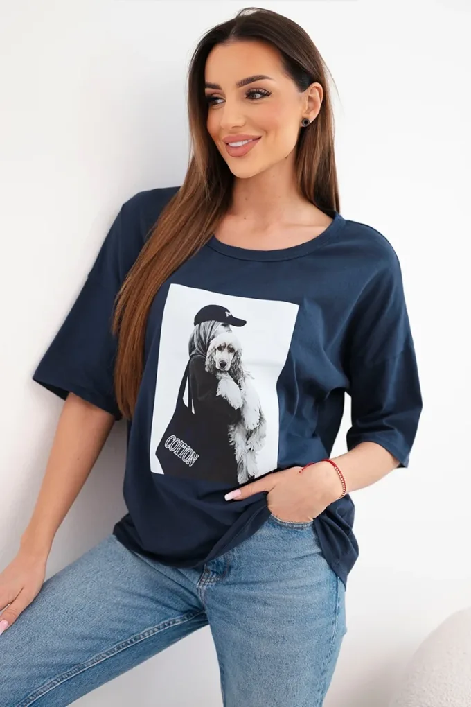 Bluzka damska bawełniana oversize z krótkim rękawem i modnym nadrukiem granatowa