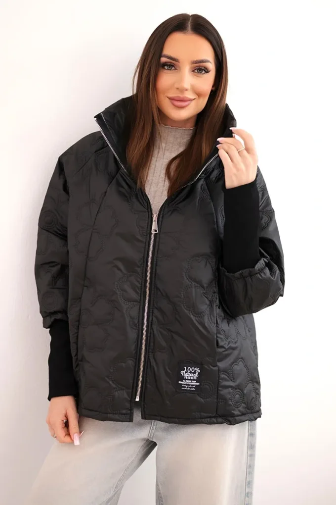 Kurtka damska wiosenna pikowana z ozdobnym tłoczeniem i zamkiem czarna