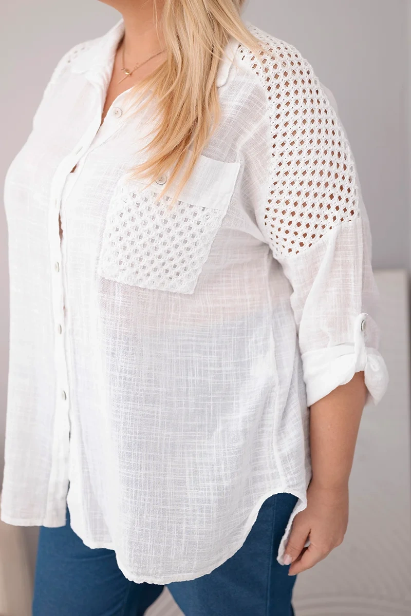 Koszula damska bawełniana Plus Size z kołnierzykiem i koronkową wstawką biała - obrazek 4