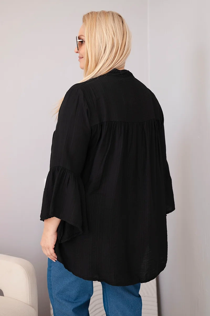 Bluzka damska wiskozowa Plus Size z falbaniastym rękawem i dekoltem V czarna - obrazek 3