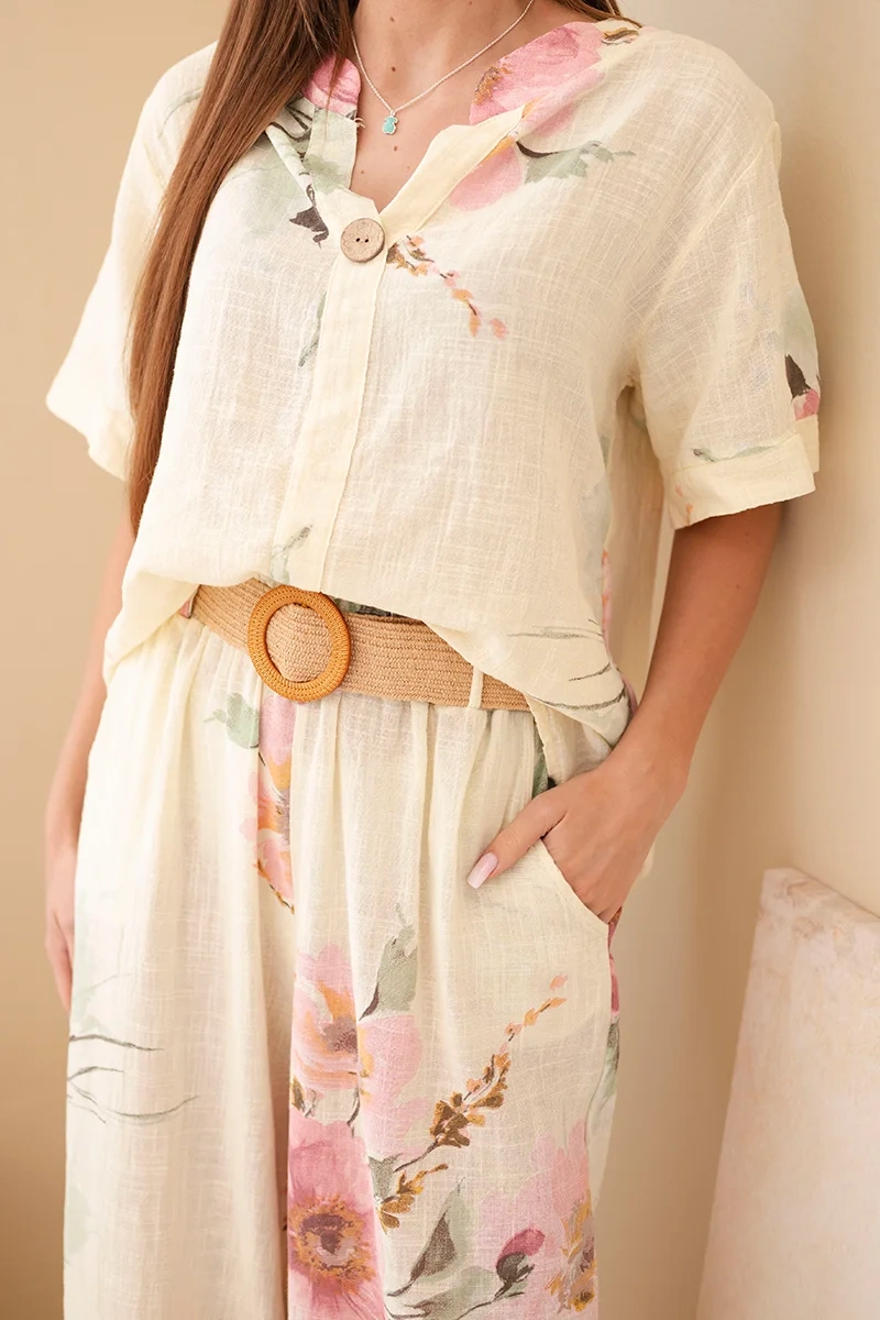 Komplet damski bawełniany z krótkim rękawem i szeroką nogawką żółty - obrazek 4