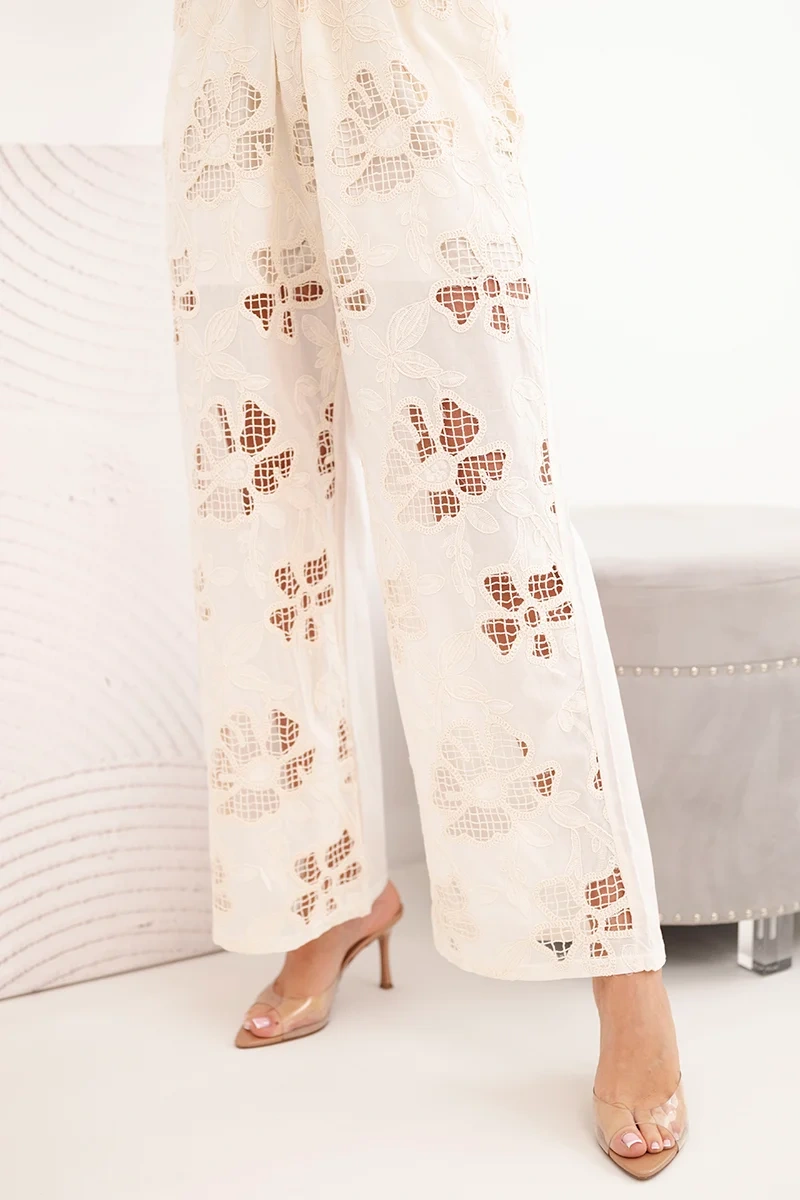 Komplet damski bawełniany z haftowaną kamizelką i spodniami beżowy - obrazek 4