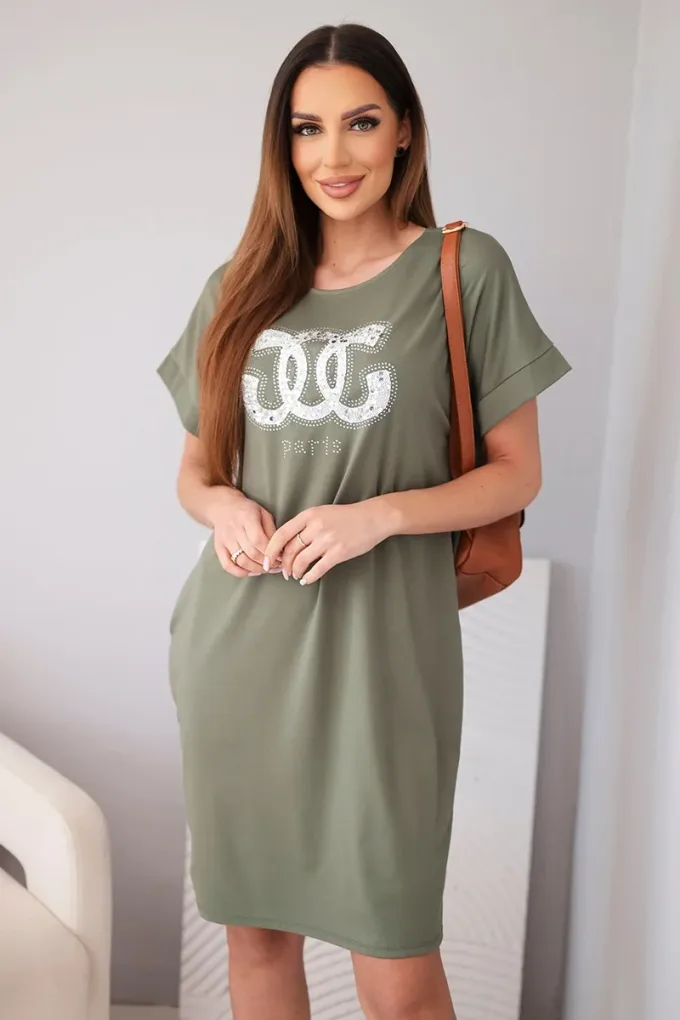 Sukienka damska wiskozowa z krótkim rękawem i ozdobnym nadrukiem khaki