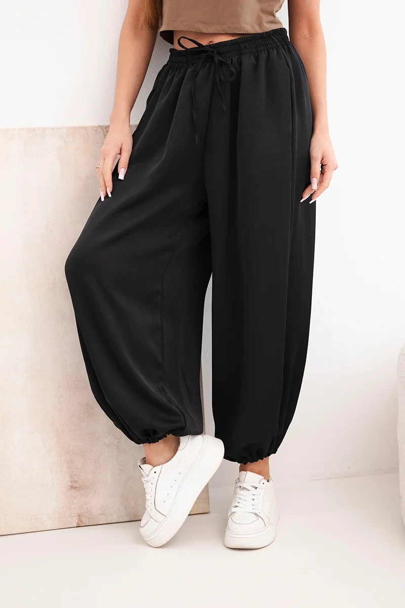 Spodnie damskie szerokie z gumką w pasie i wiązaniem typu alladynki czarne