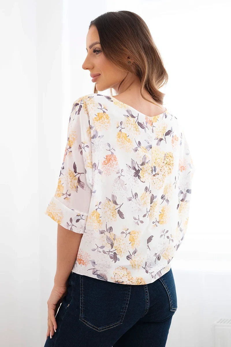 Bluzka damska w kwiaty z wiązaniem na dole żółta - obrazek 3