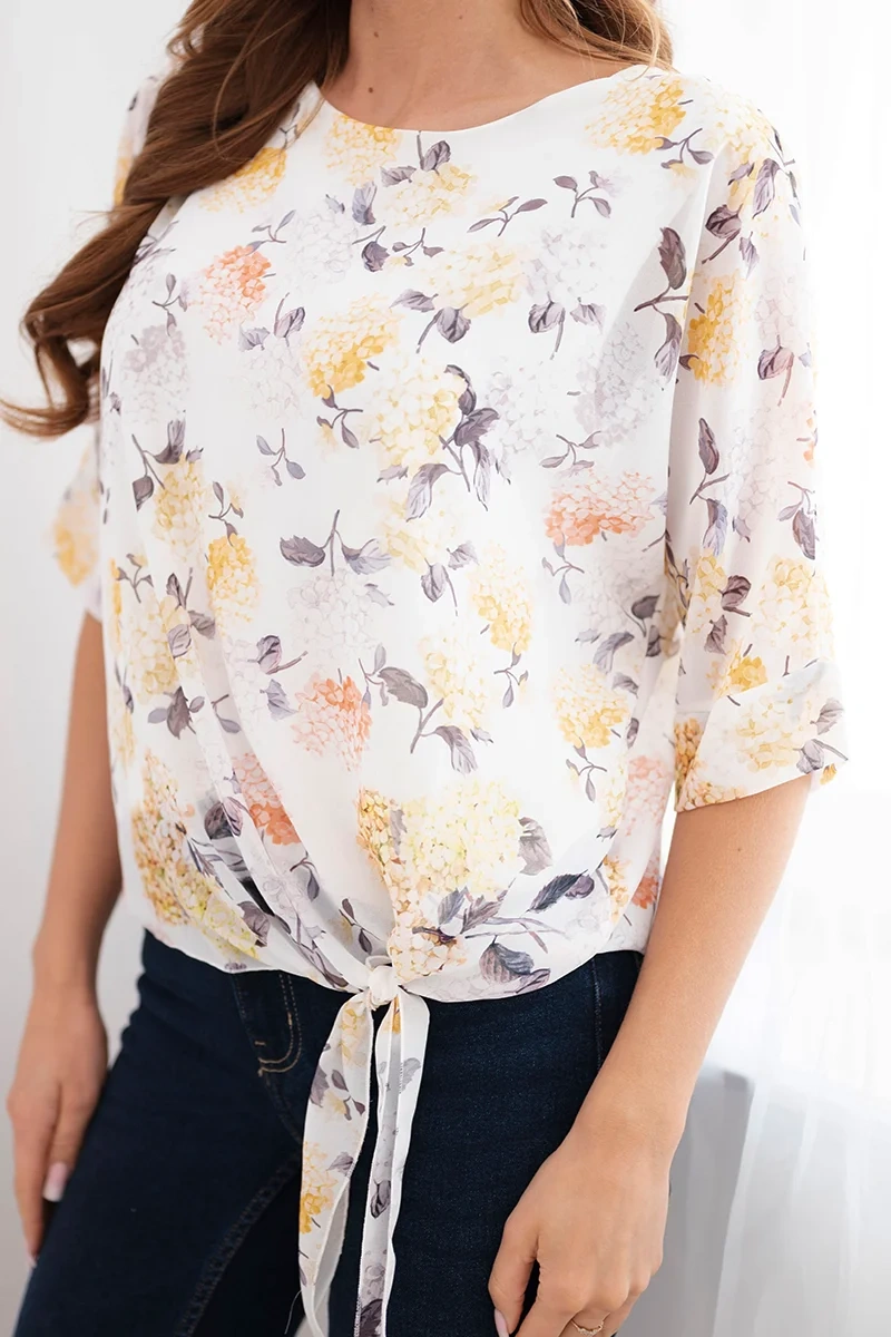 Bluzka damska w kwiaty z wiązaniem na dole żółta - obrazek 4