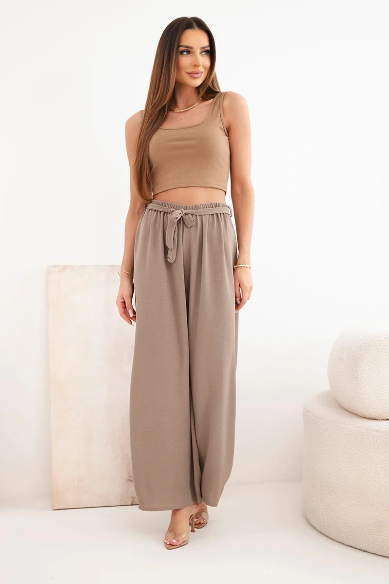 Spodnie z szeroką i wiązaniem w pasie mocca - obrazek 2