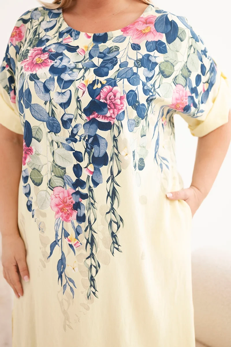 Sukienka damska wiskozowa Plus Size z krótkim rękawem i rozcięciami po bokach żółta - obrazek 4