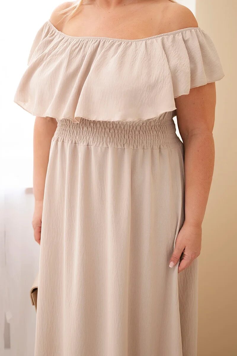 Sukienka damska Plus Size z falbaną i elastyczną talią beżowa - obrazek 4