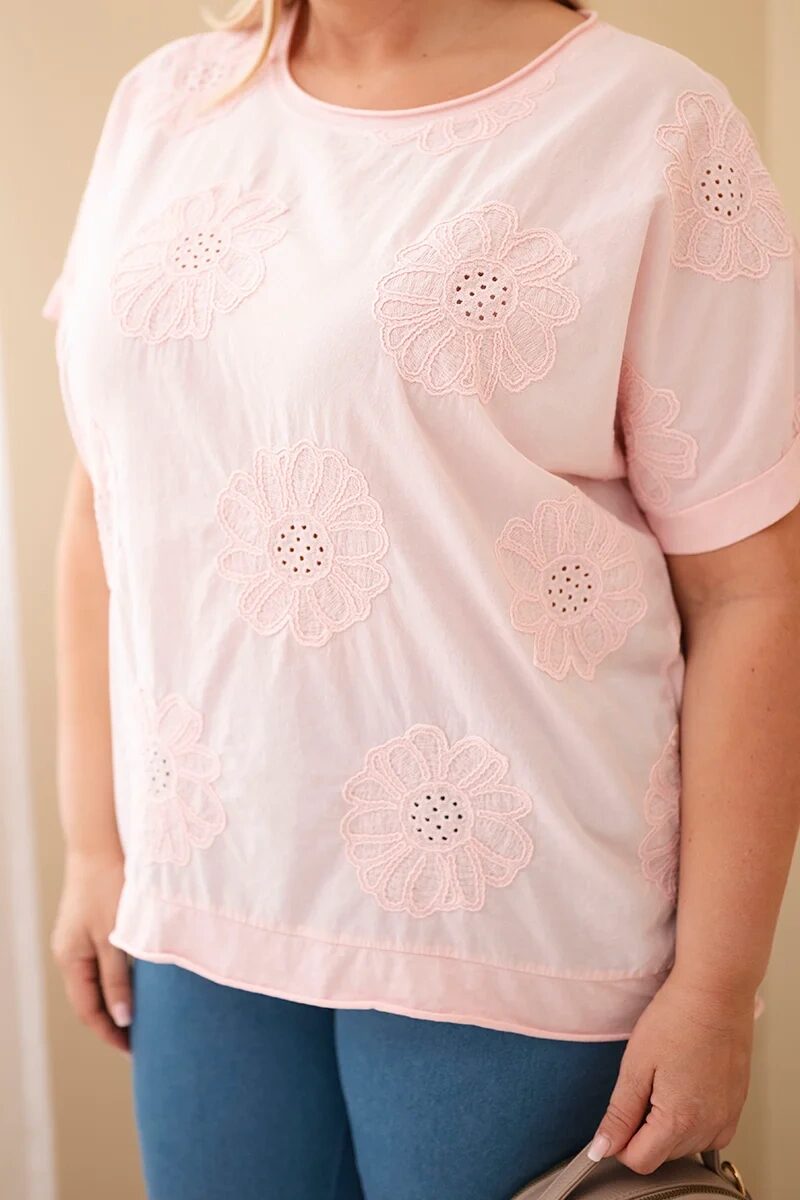 Bluzka damska bawełniana Plus Size z haftowanymi kwiatami cukierkowy róż - obrazek 2