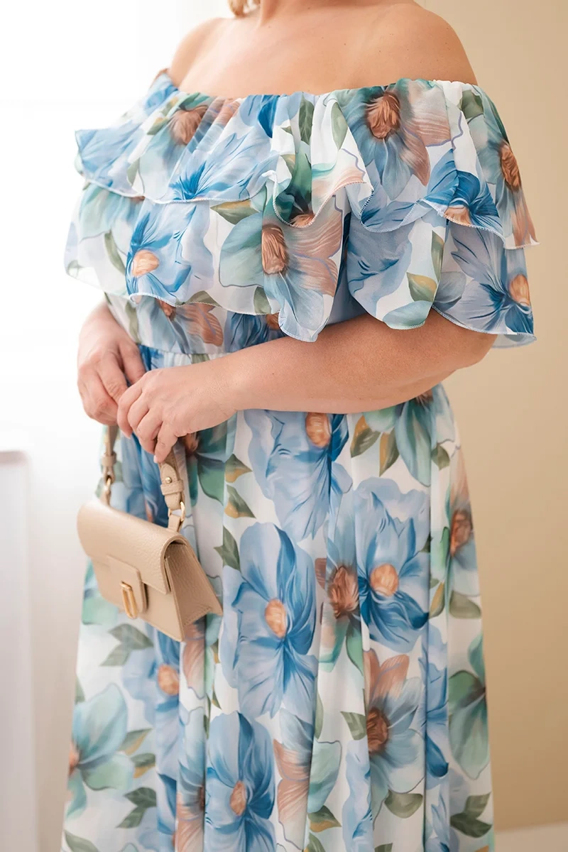 Sukienka damska wiskozowa Plus Size z falbaną hiszpanka i elastyczną talią maxi niebieska - obrazek 4