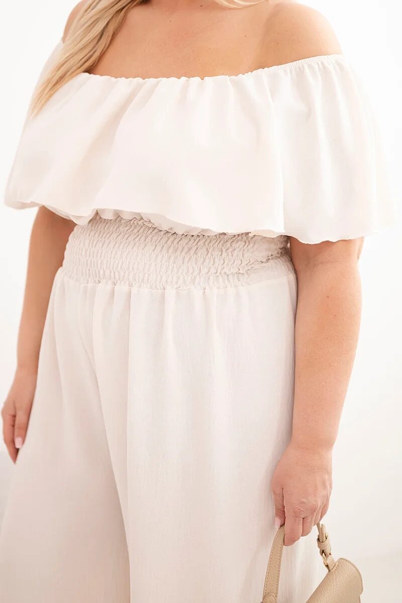 Kombinezon damski wiskozowy Plus Size hiszpanka z falbaną i szeroką nogawką beżowy - obrazek 4
