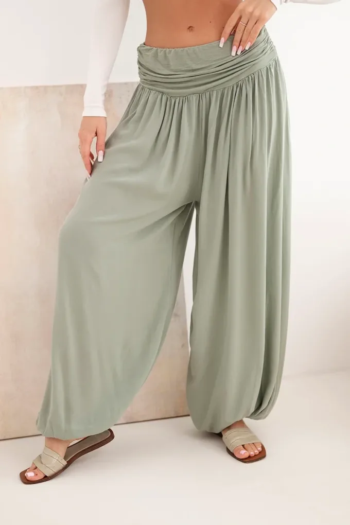 Spodnie damskie wiskozowe z szeroką nogawką i marszczeniami khaki