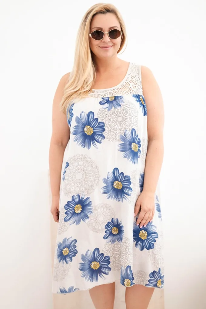 Sukienka damska Plus Size wiskozowa w kwiaty z koronkowym dekoltem beżowa