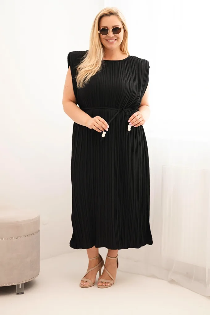 Sukienka damska Plus Size wiskozowa plisowana z wiązaniem czarna