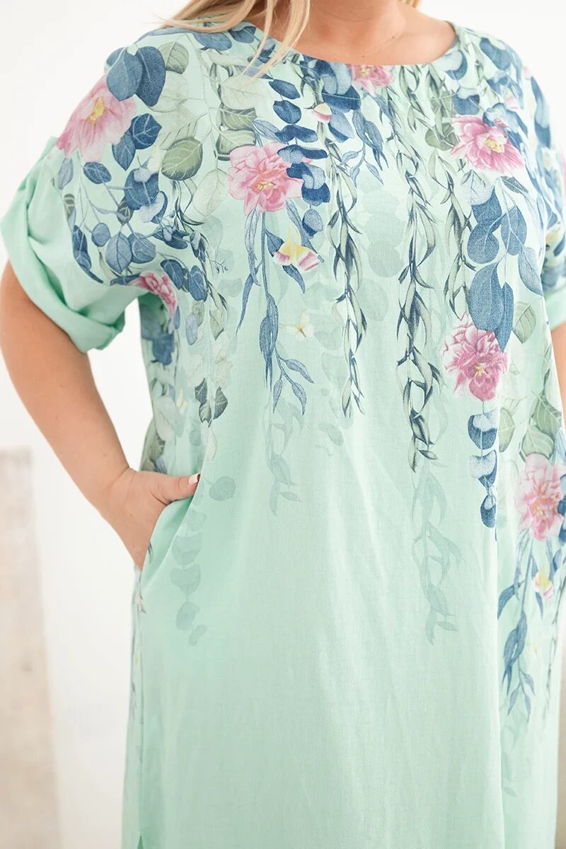 Sukienka damska wiskozowa Plus Size z krótkim rękawem i rozcięciami po bokach miętowa - obrazek 4