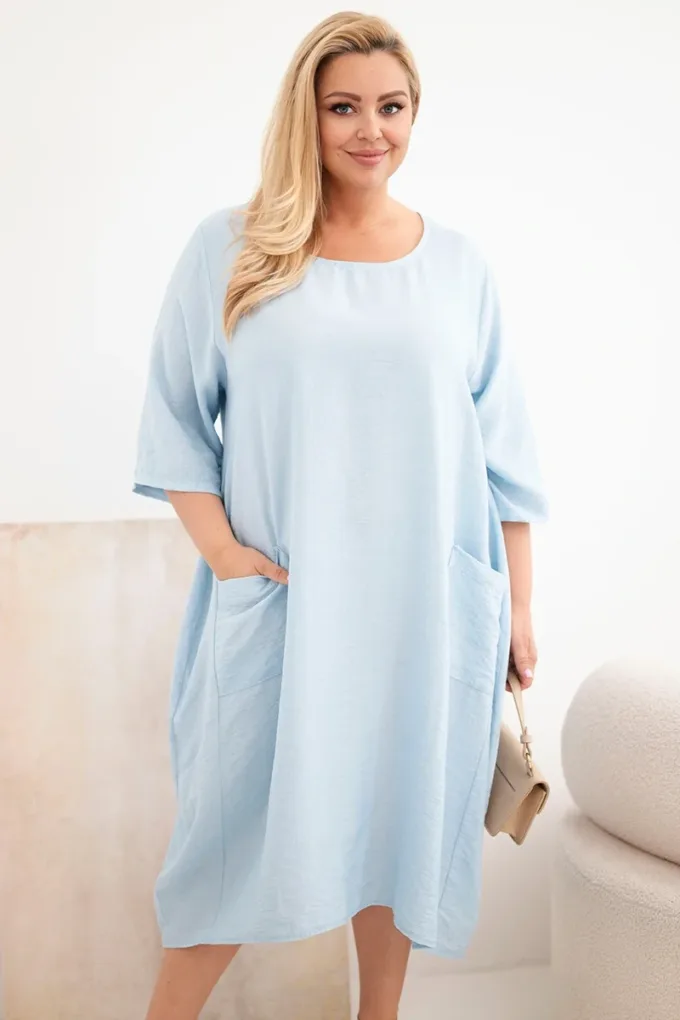 Sukienka damska Plus Size wiskozowa z kieszeniami krótki rękaw niebieska