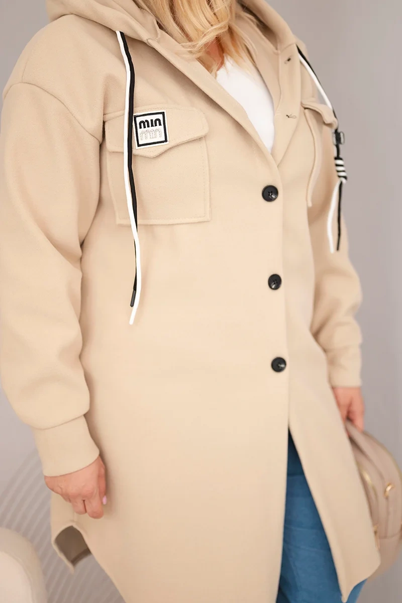 Płaszcz damski Plus Size z kapturem zapinany na guziki ciemny beżowy - obrazek 4