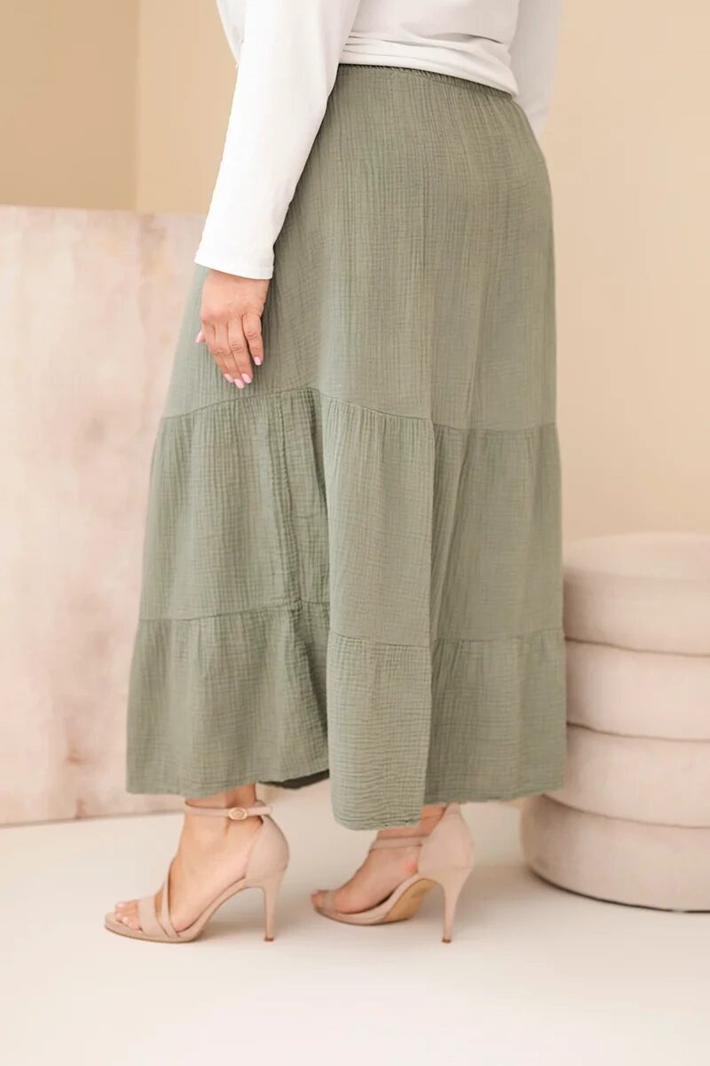 Spódnica damska Plus Size bawełniana muślinowa z falbaną i gumką khaki - obrazek 3