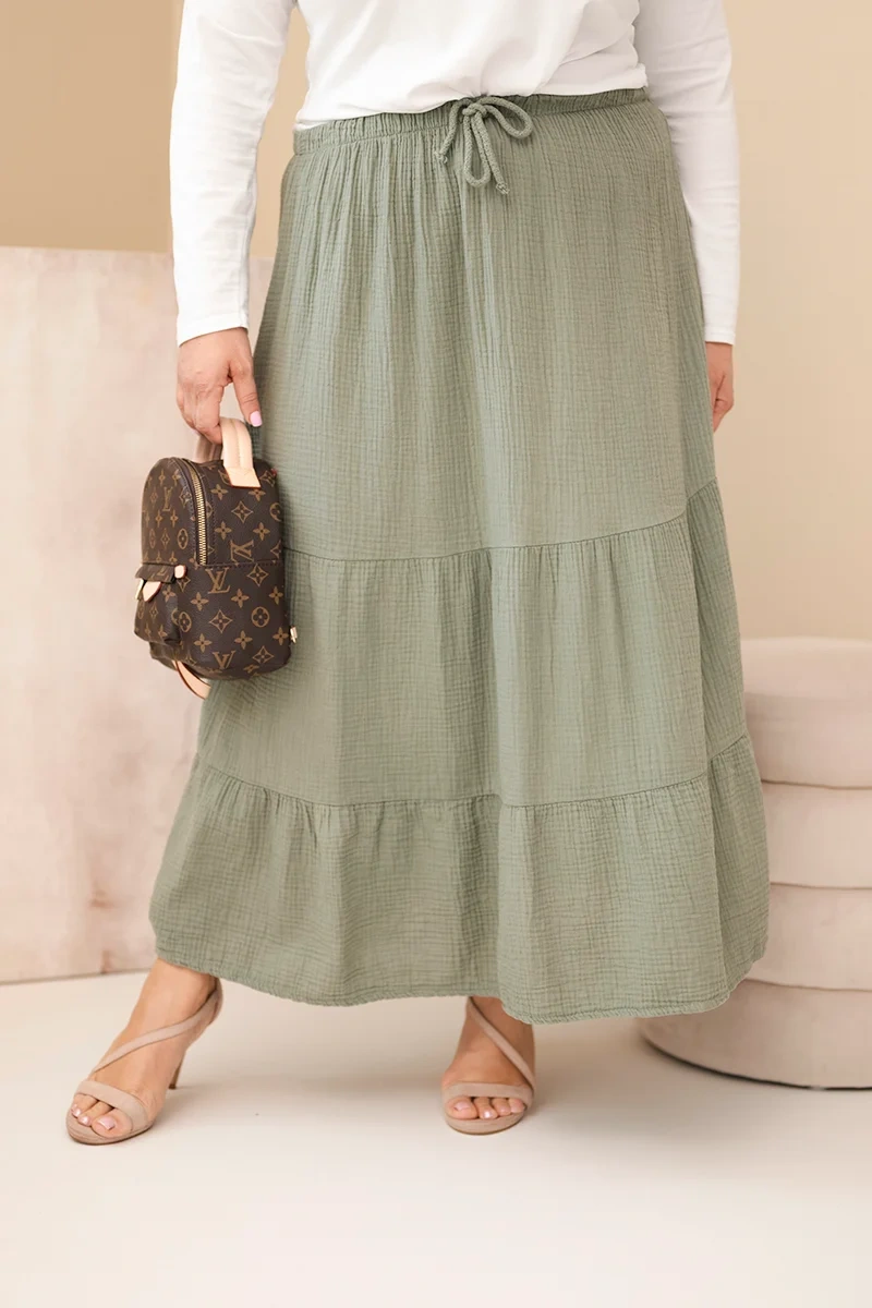 Spódnica damska Plus Size bawełniana muślinowa z falbaną i gumką khaki - obrazek 2
