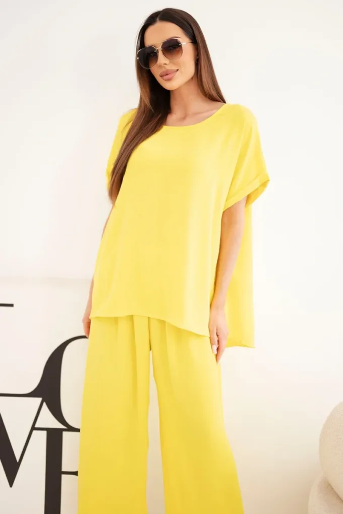 Komplet damski Plus Size bluzka i spodnie z szeroką nogawką żółty