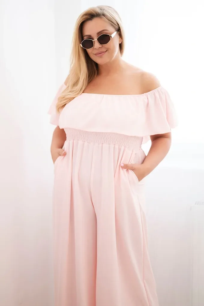Kombinezon damski Plus Size z falbaną i krótkim rękawem pudrowy róż