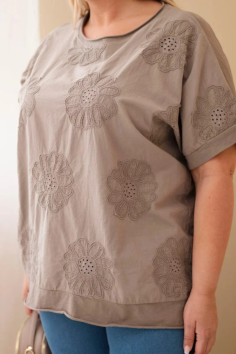 Bluzka damska bawełniana Plus Size z haftowanymi kwiatami fango - obrazek 2
