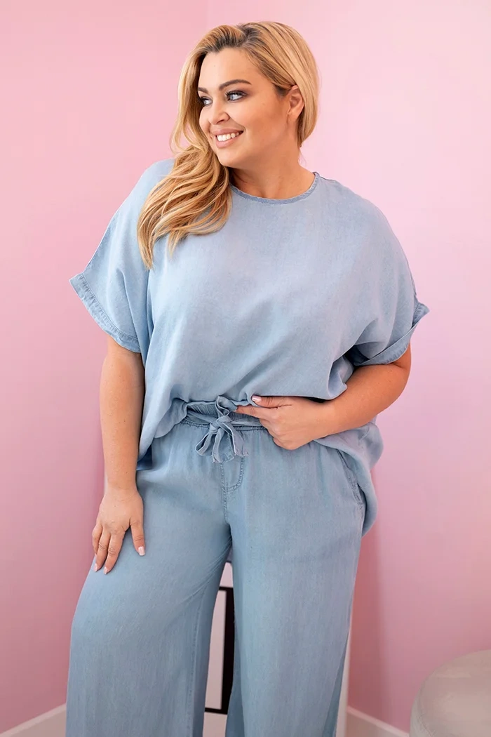 Komplet damski Plus Size z tencelu bluzka i spodnie z wiązaniem jasno jeansowy - obrazek 2
