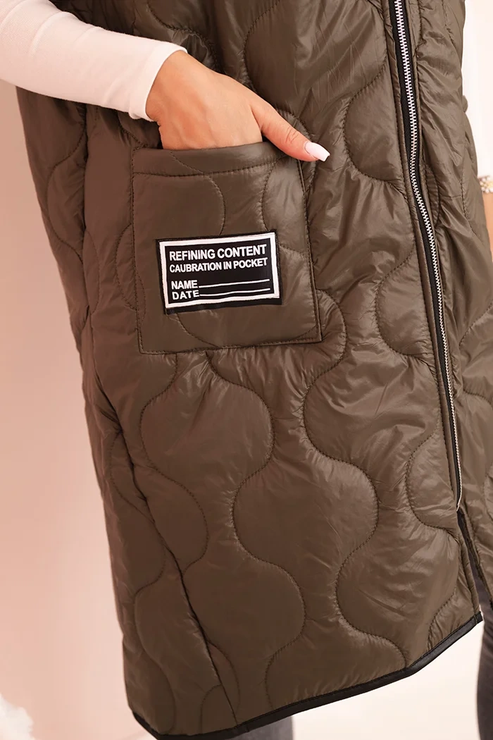 Kamizelka damska pikowana Plus Size z kapturem zapinana na zamek khaki - obrazek 4