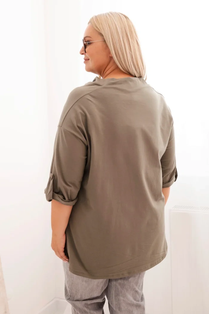 Bluzka damska Plus Size z bawełną o luźnym kroju z dekoltem wodnym khaki - obrazek 3