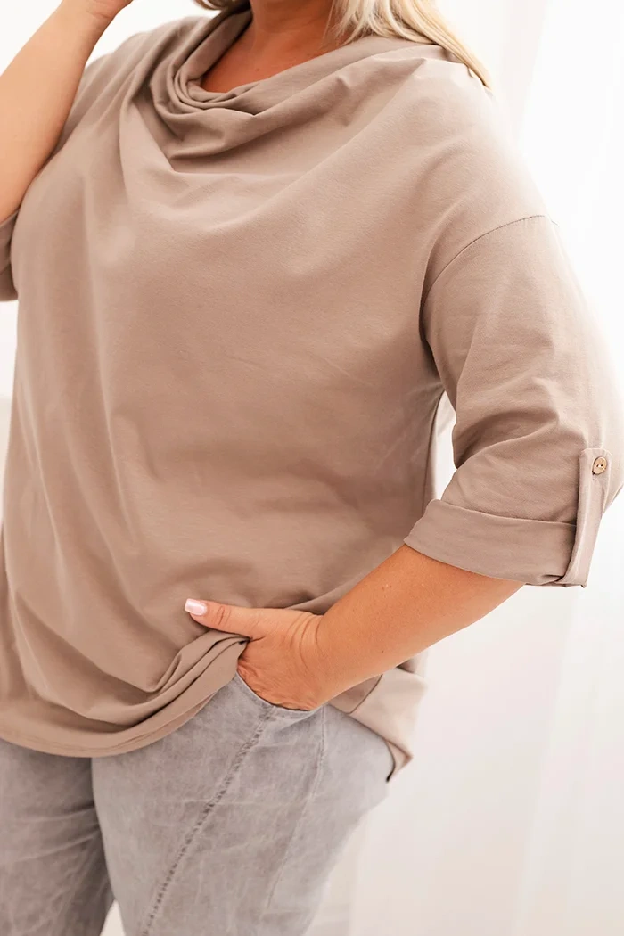 Bluzka damska Plus Size z bawełną o luźnym kroju z dekoltem wodnym fango - obrazek 4