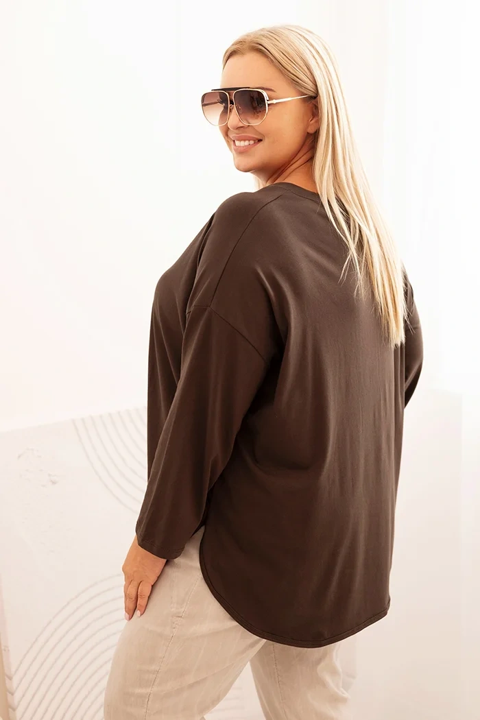 Bluzka damska Plus Size z bawełną z kieszenią i rękawem podwijanym brązowa - obrazek 3