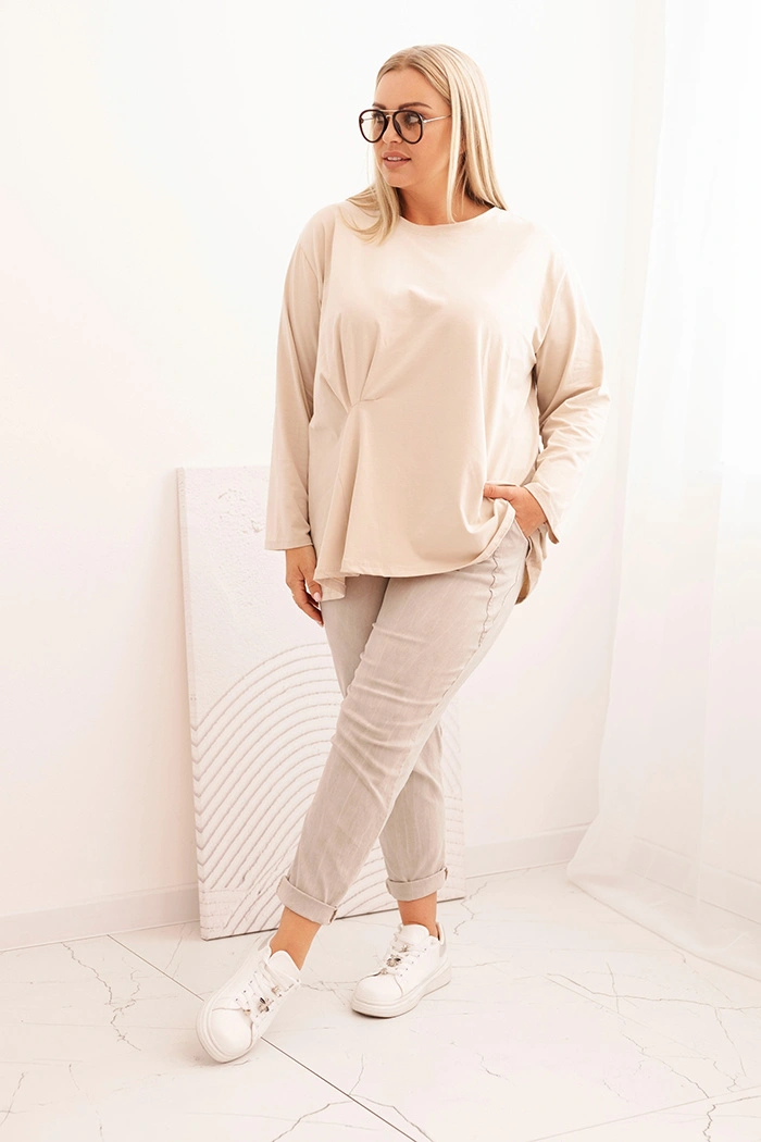 Bluzka damska plus size z bawełną z długim rękawem i marszczeniem beżowa - obrazek 2