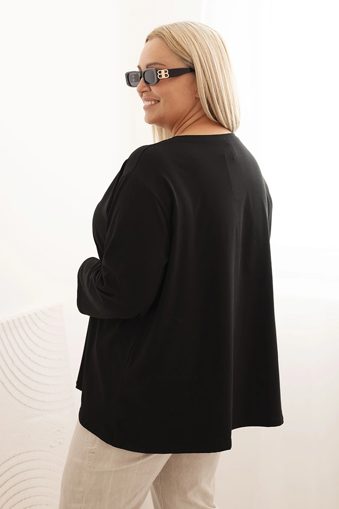 Bluzka damska plus size z bawełną z długim rękawem i marszczeniem czarna - obrazek 3