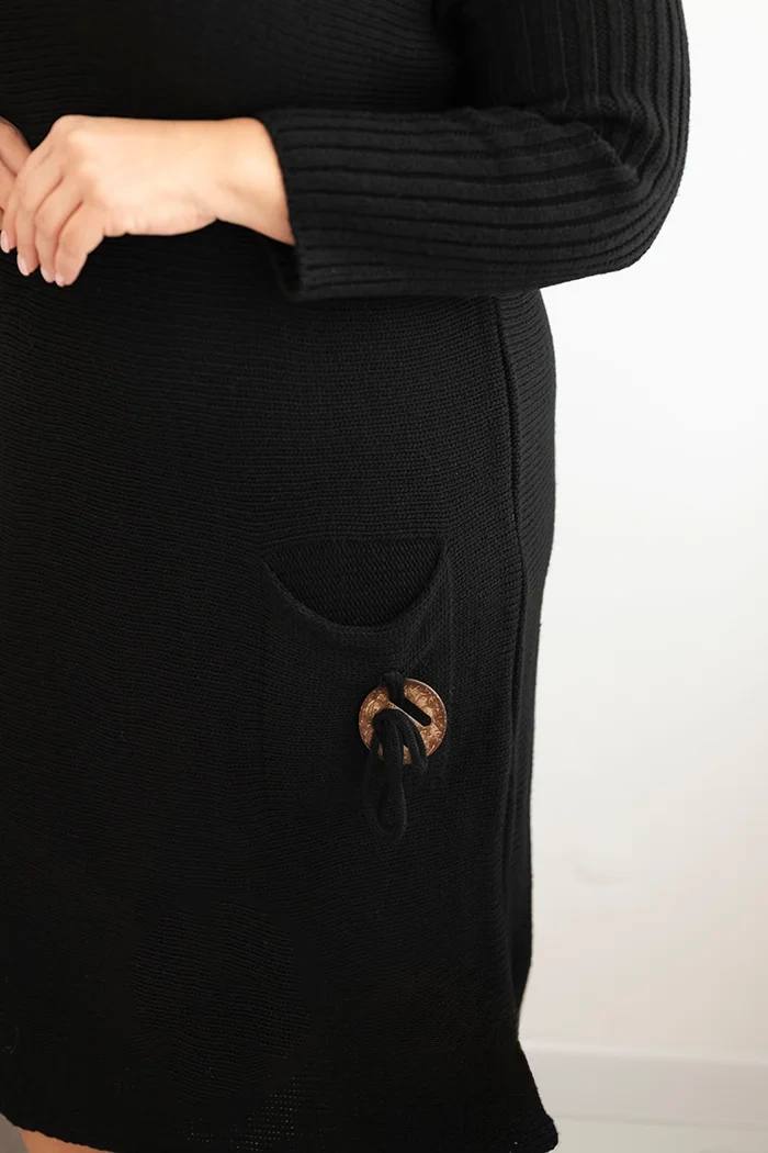 Sukienka swetrowa damska Plus Size z moherem oversize z kieszenią czarna - obrazek 4