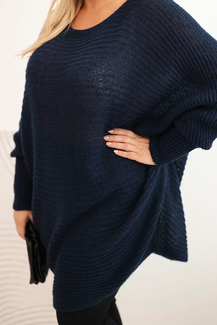 Sweter damski Plus Size z moherem ponczo granatowy - obrazek 4