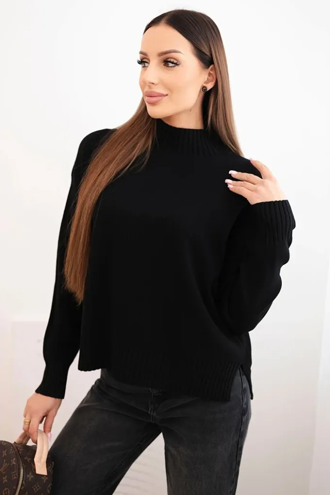 Sweter damski z półgolfem wiskozowy o luźnym kroju czarny