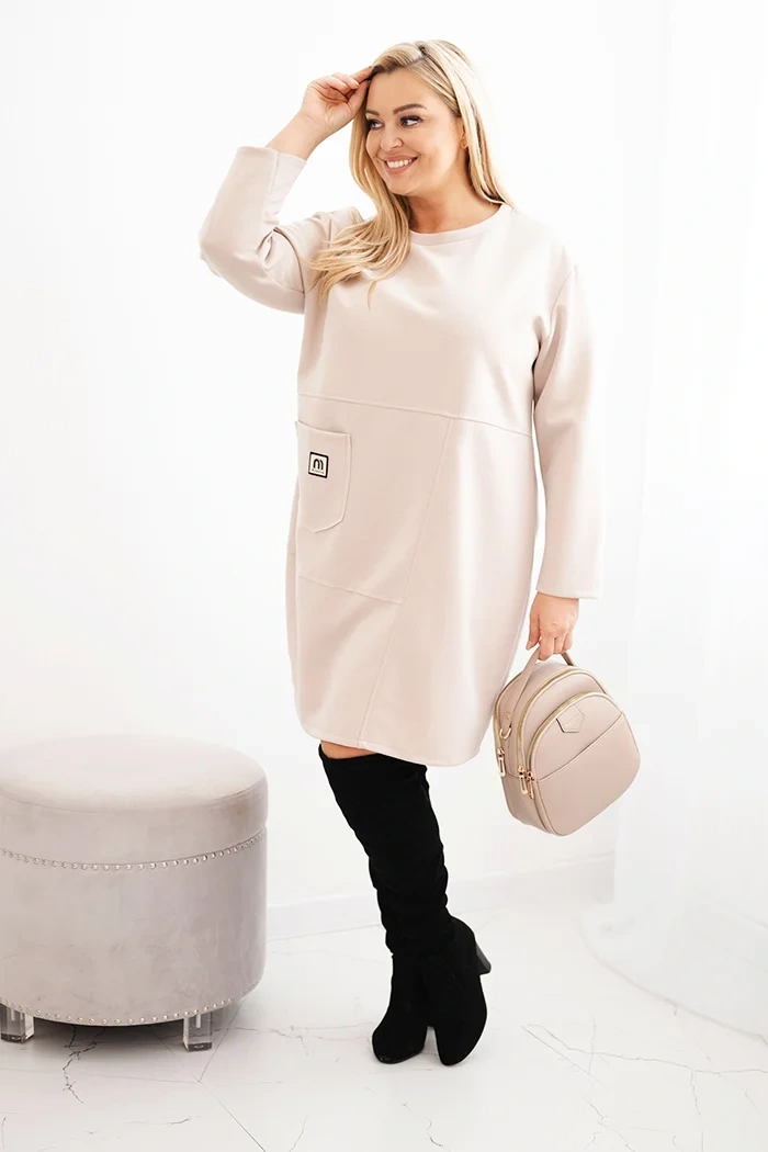 Sukienka damska Plus Size masełko z kieszenią i rękawem 3/4 beżowy - obrazek 2
