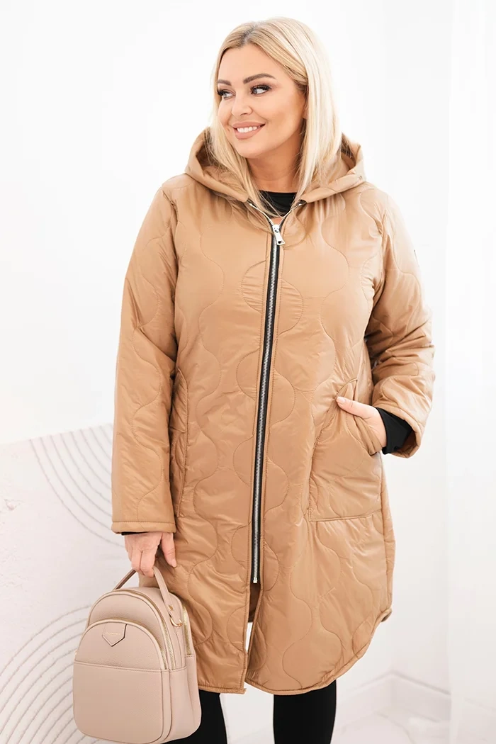 Kurtka damska Plus Size zimowa pikowana z kapturem camelowa