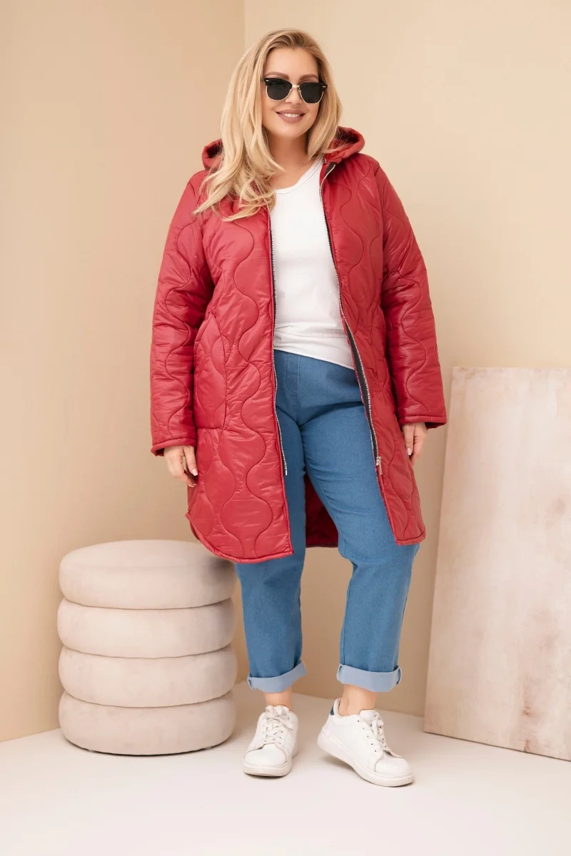 Kurtka damska Plus Size zimowa pikowana z kapturem bordowa - obrazek 2