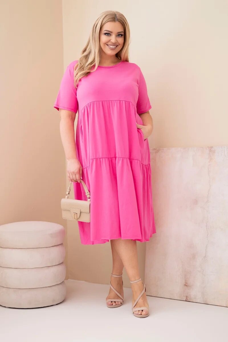 Sukienka damska bawełniana Plus Size z krótkim rękawem i falbaną różowa - obrazek 2