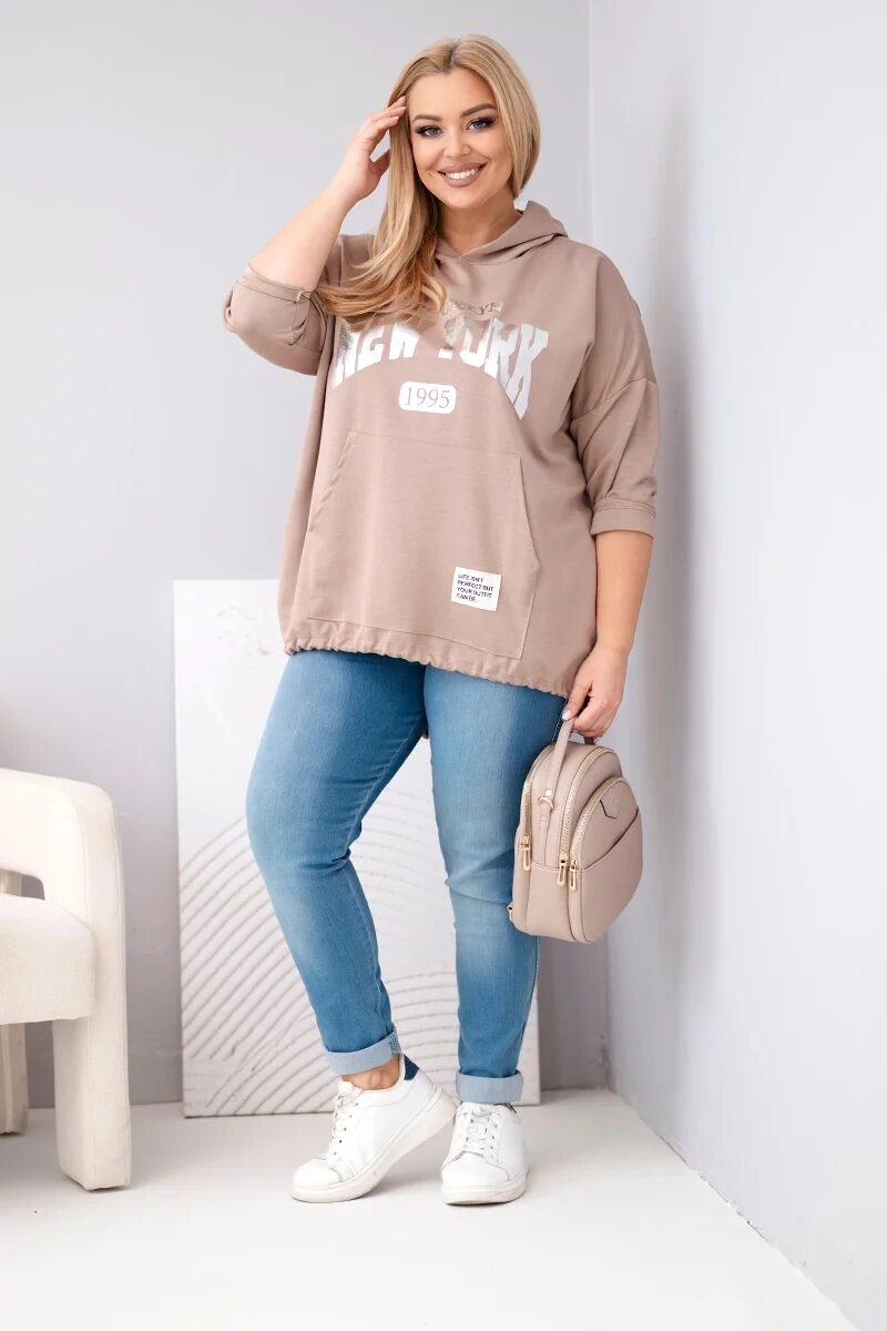Bluza damska Plus Size wiskozowa z kapturem i kieszenią kangurką fango - obrazek 2