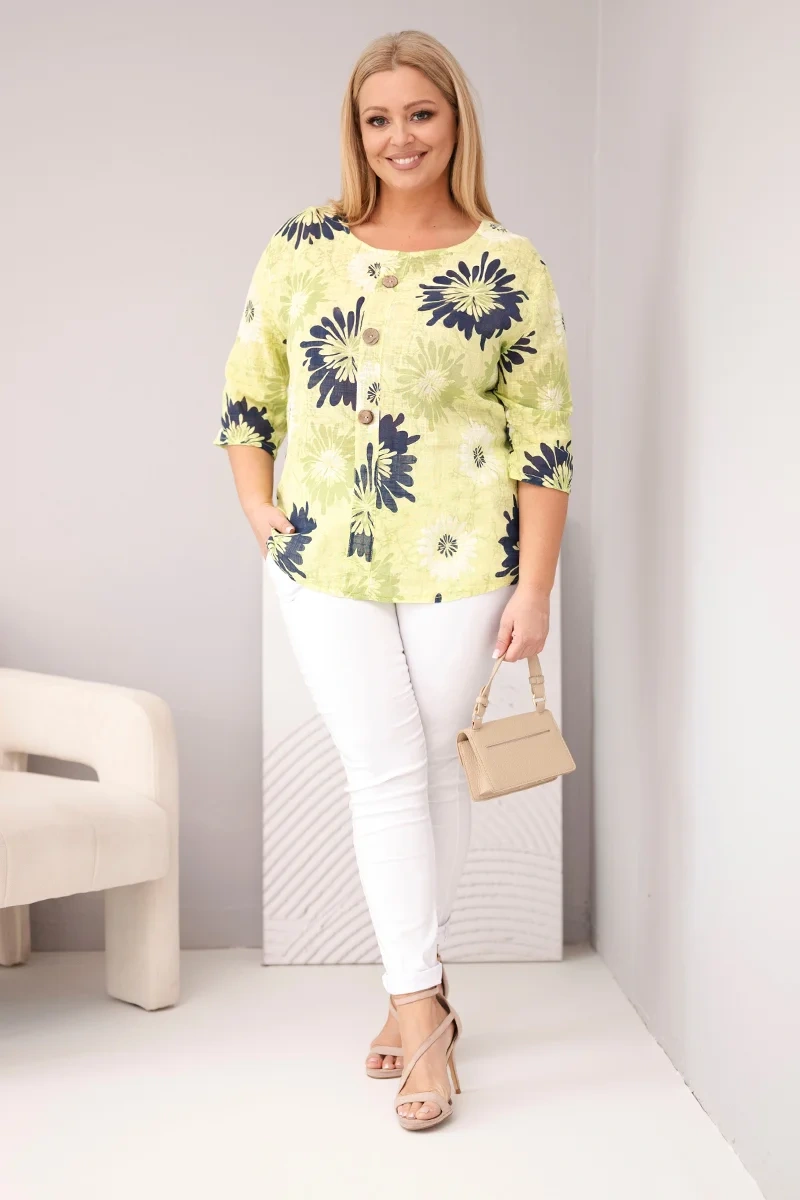 Bluzka damska bawełniana Plus Size z krótkim rękawem i guzikami jasno zielona - obrazek 2