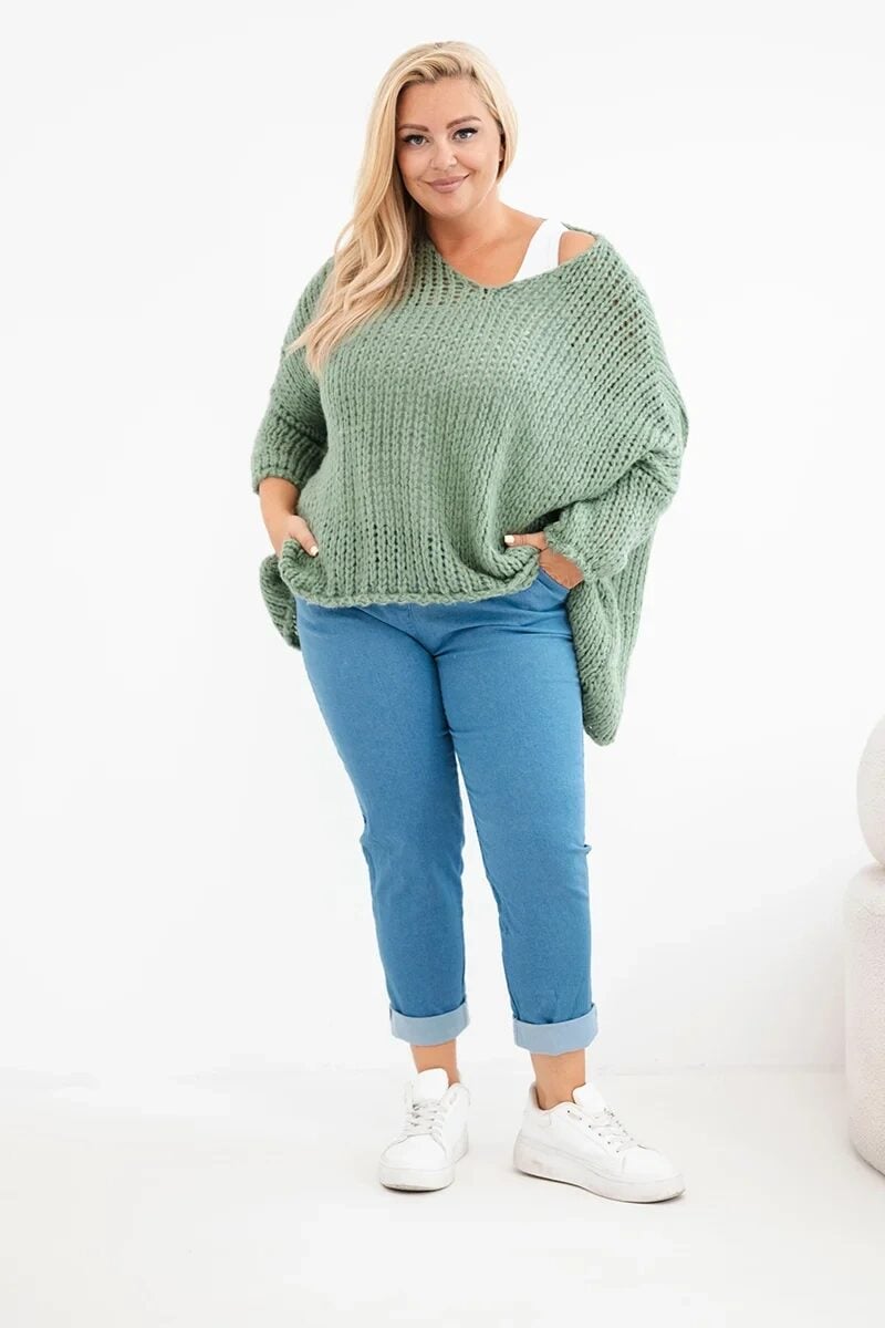 Sweter damski ażurowy oversize z dekoltem V i dłuższym tyłem khaki - obrazek 2