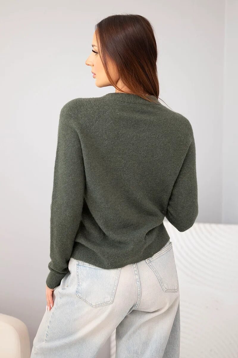 Sweter damski z baby alpaki z długim rękawem i okrągłym dekoltem khaki - obrazek 3