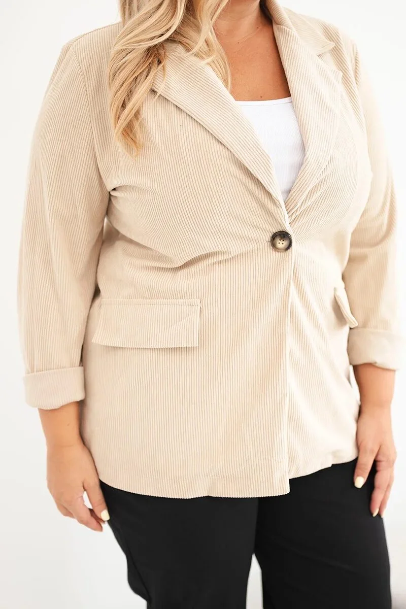 Marynarka damska Plus Size sztruksowa z klapami i kieszeniami beżowa - obrazek 4