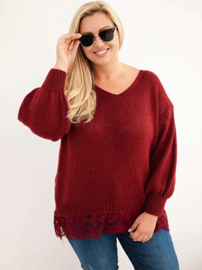Sweter damski Plus Size z koronkowym dołem bordowy